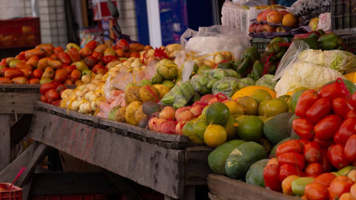 How to Build a Local Produce Box (and Enjoy the Summer Bounty): Mid-Summer Edition